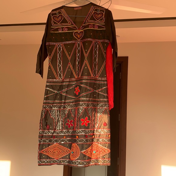 FESTIVE READY: CHOCOLATE BROWN silk kurta with tribal work. Lightweight. - Picture 3 of 12